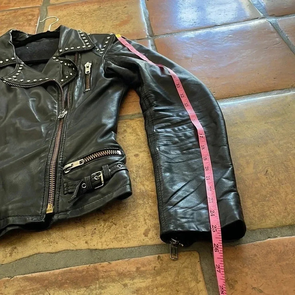 Studded Vintage Distressed Black Leather Jacket Women's Small - Picture 5 of 14